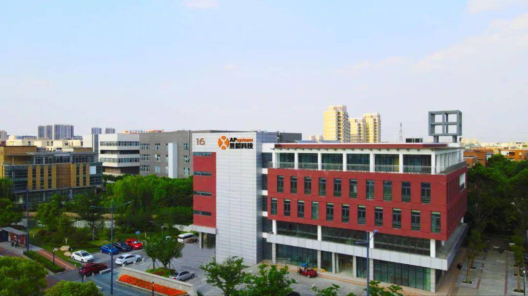 祝賀我邁維動漫與昱能科技股份有限公司圓滿完成QT2D逆變器安裝動畫項目合作！(圖1)